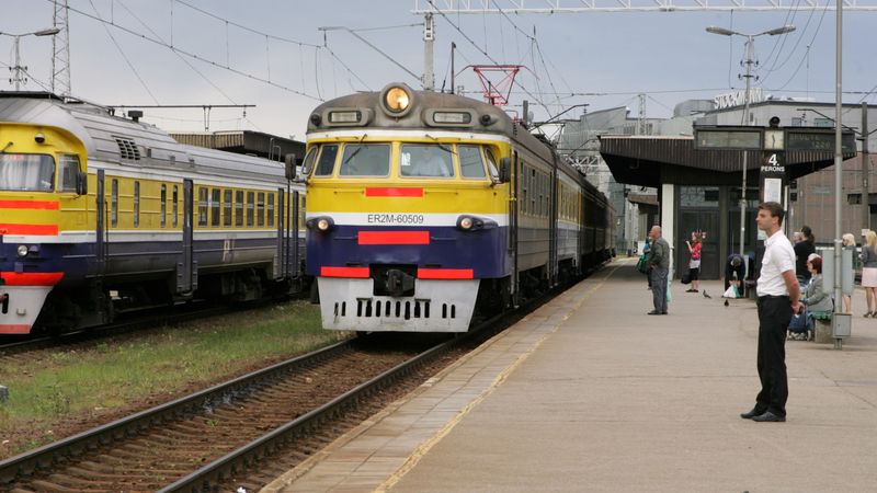 Papildināta - Pasažieru vilciens vēlas iegādāties elektrovilcienus ar 400-450 sēdvietām