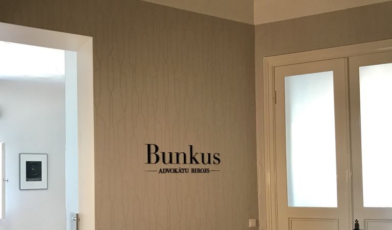 Izsludina atlīdzību Mārtiņa Bunkus slepkavības atklāšanai
