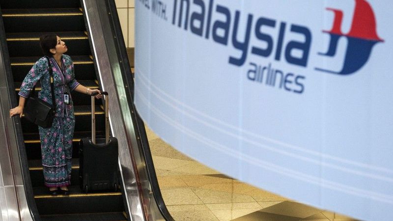 Pazudušo Malaysia Airlines lidmašīnu sāk meklēt zem ūdens