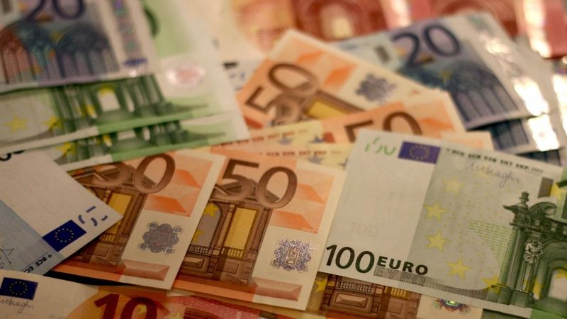 Banku klientiem divos mēnešos izkrāpti kopumā 2,6 miljoni eiro