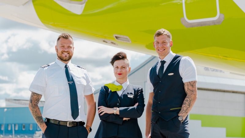 airBaltic darbiniekiem ļauj atklāt tetovējumus