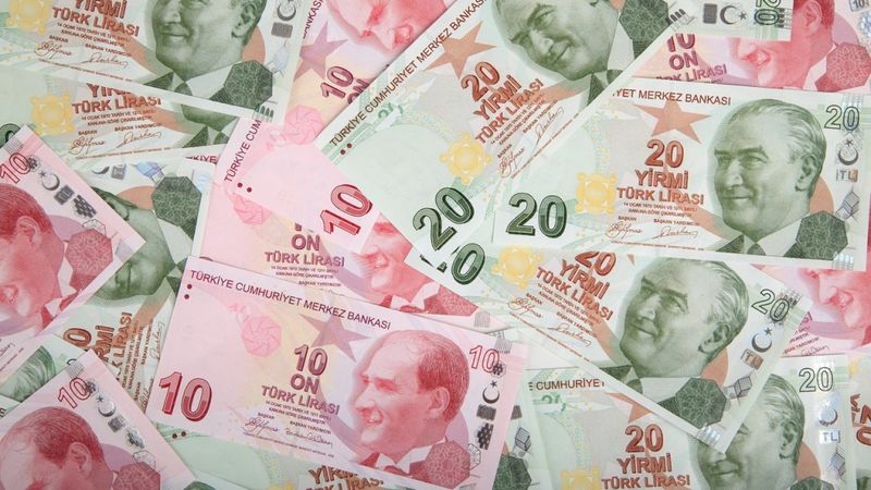 Turcija pirmo reizi divos gados paaugstina procentu likmi