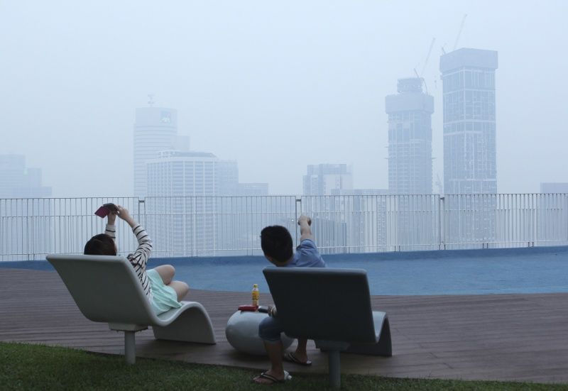 Smoga radītais piesārņojuma līmenis Singapūrā sasniedz jaunus rekordus
