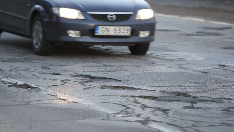 BTA ik dienu saņem vismaz divus atlīdzību pieteikumus bedraino ceļu dēļ