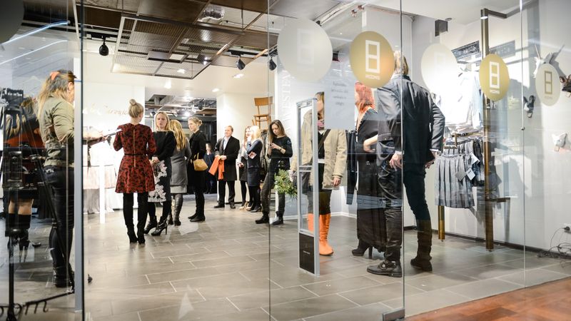 Latvijas Modes zīmolu apvienība ver vaļā savu veikalu