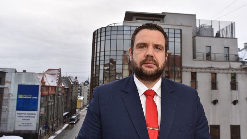 Kariņš izdod rīkojumu par ekonomikas ministra Vitenberga demisiju