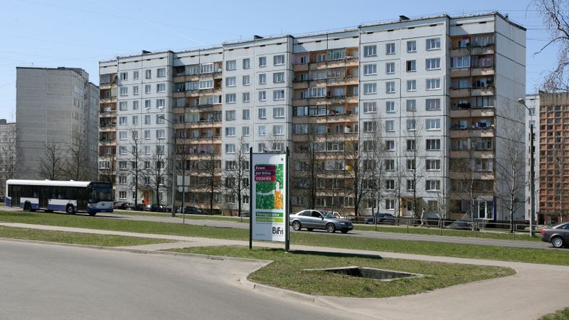 Aptauja: padomju daudzdzīvokļu namu iemītnieki vēlas dzīvot citur