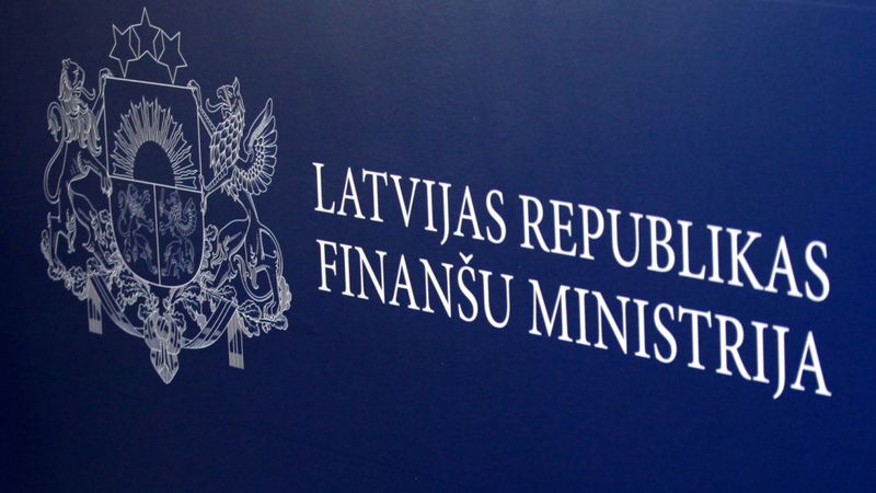 Nodokļu politikas izmaiņu izstrādi varētu pārcelt uz nākamo gadu