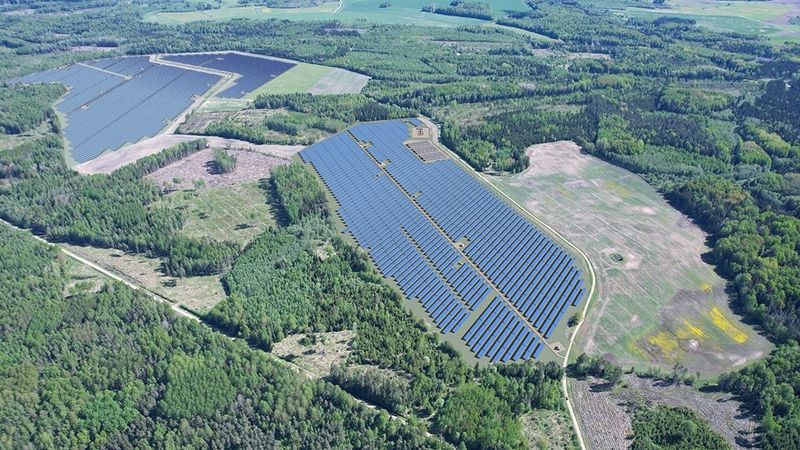 Dānijas pensiju pārvaldītājs iegādājies 50% Saldus saules parka īpašumtiesību