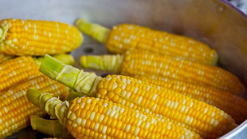 Tirdzniecības kariņi pāraug pārtikas kariņos
