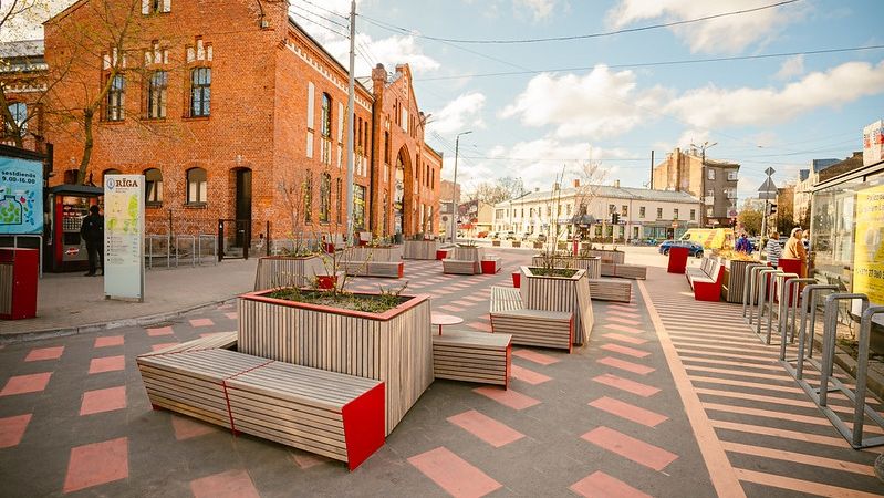 FOTO: Ekspluatācijā nodots Āgenskalna laukums