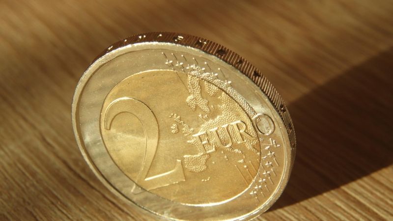 Viļņā par 60% pieaugs autostāvvietu maksa