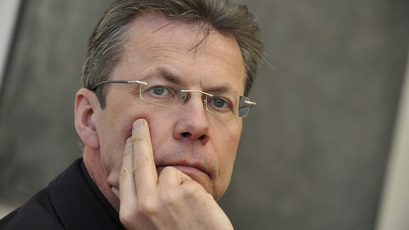Pīlēns: Kompetence jāpērk par Eiropas naudu