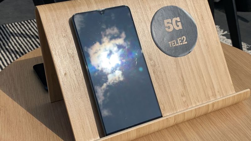 VIDEO: 5G viedtālruņi ierodas Latvijā; uzzini cenu
