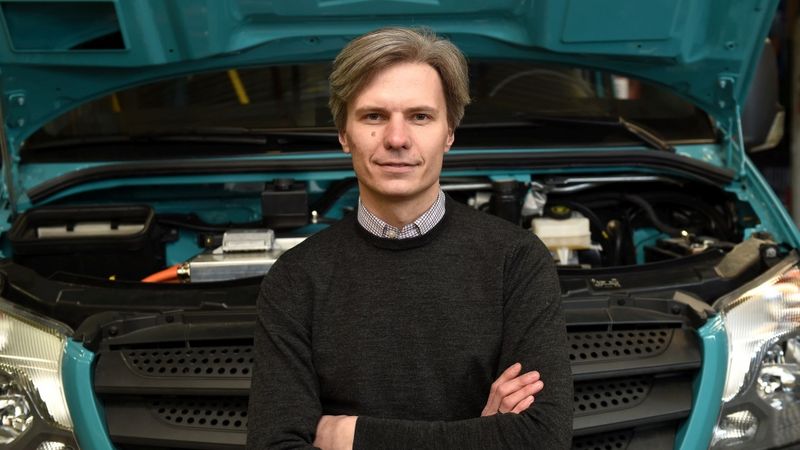 Autoinženieris Kristaps Dambis: Amerikāniskā Tesla noteikti nav mans sapņu auto