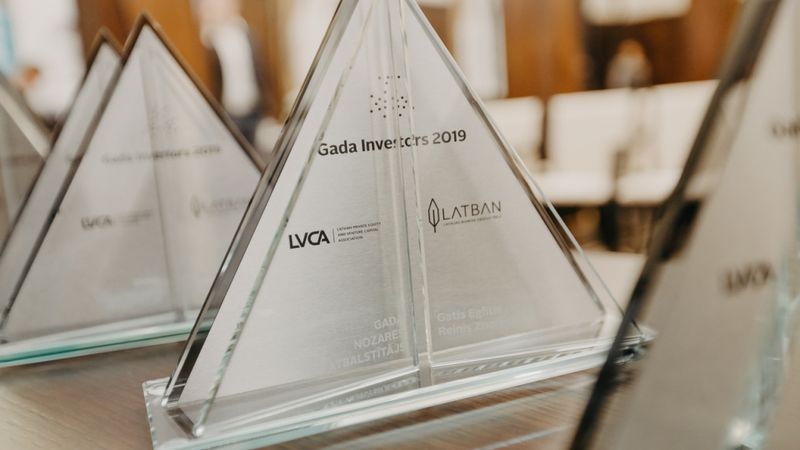 Zināmi Gada investors 2021 pretendenti