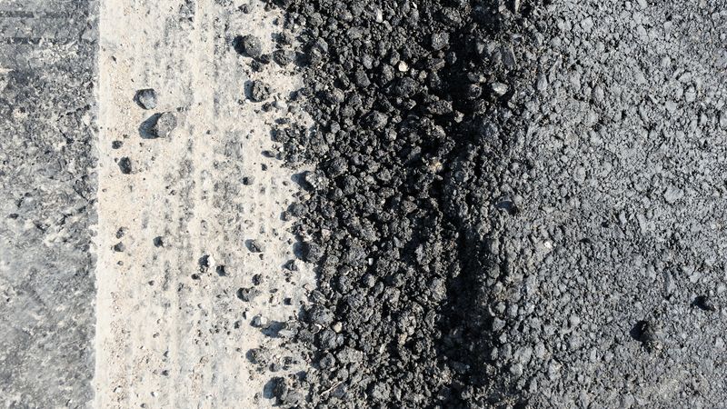 Pārdaugavā vēl šogad atjaunos brauktuves 15 ielās