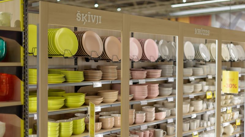 Par 1,9 miljoniem eiro modernizēts pirmais Rimi hipermārkets