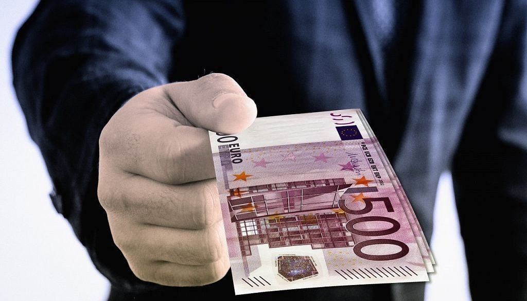 Rosina kriminālvajāšanu pret bijušo maksātnespējas administratoru