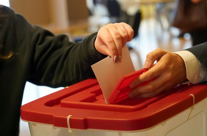 Papildināta - Saeimas vēlēšanās savu balsi līdz šim nodevuši vismaz 2,8% vēlētāju