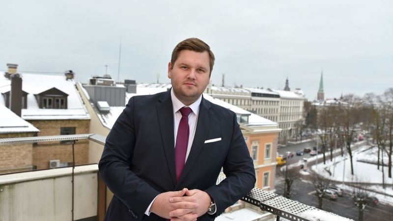 Bizness sāk aprast ar nenoteiktību