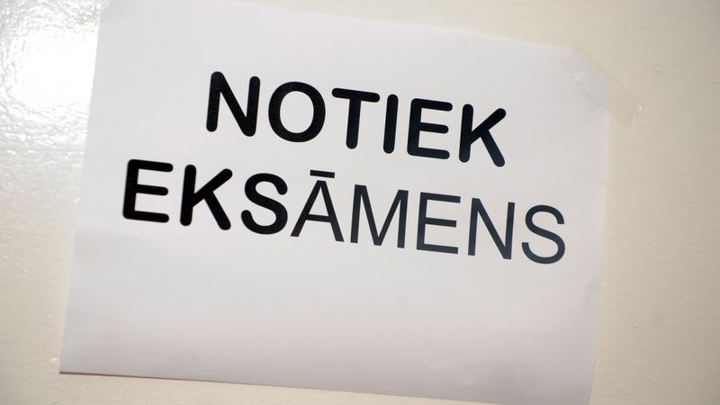 Uzņēmēju organizācijas aicina nepieļaut atteikšanos no obligātā eksāmena dabaszinātnēs