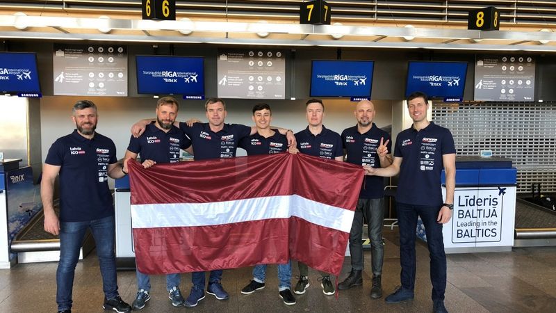 Latvijas mūziķi un uzņēmēji dodas ekspedīcijā no Taškentas uz Rīgu