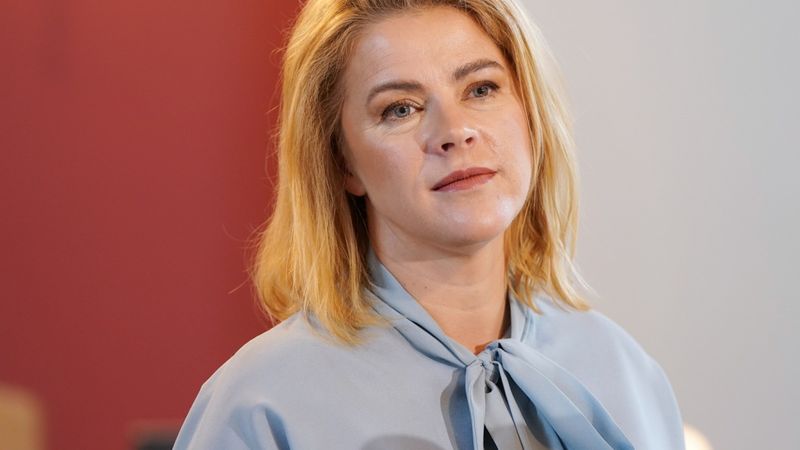 Siliņa: Publiskā sektora atalgojums tik strauji augt vairs nedrīkst
