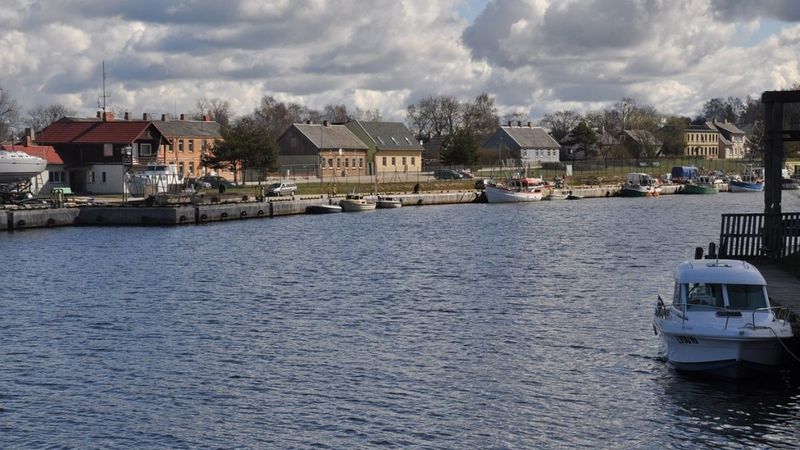 Promenādes vietā Pāvilostā plāno ierīkot stāvlaukumu