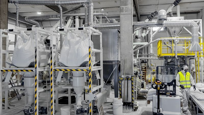 Ūdensnecaurlaidīgā betona piedevu ražotnē Primekss investē 1,5 miljonus eiro