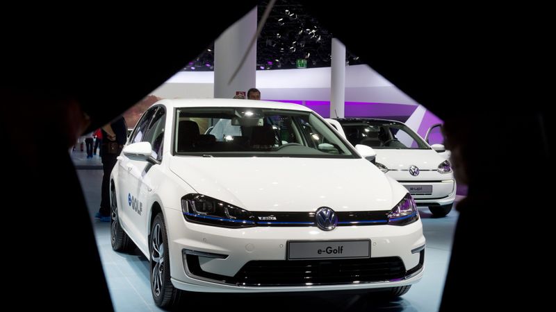 Elektriskais  VW Golf  - pirmais glītais elektroauto