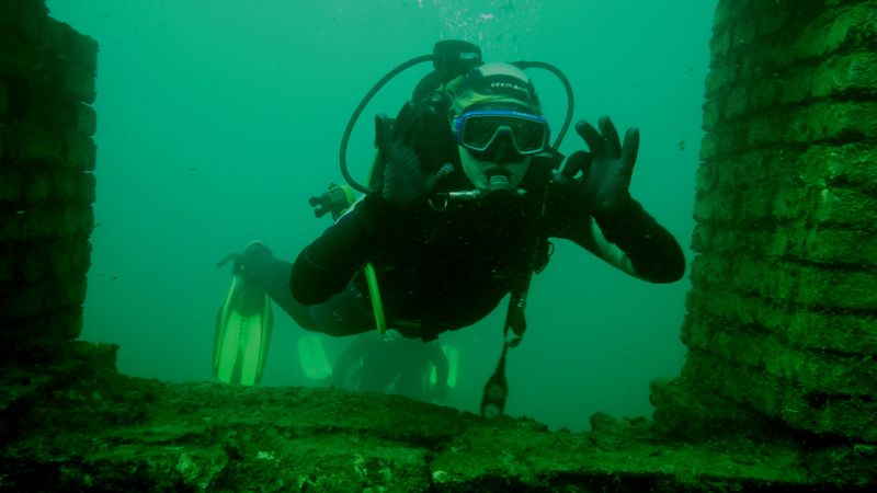 Papildināta ar foto - Kapteinim Nemo pa pēdām