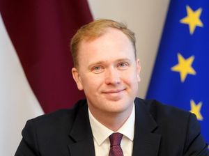 ZZS ministru amatiem virza Valaini, Uzulnieku un Auguli