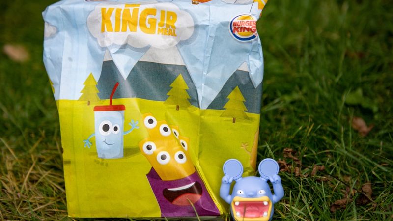 Burger King bērnu komplektos vairs nepiedāvās plastmasas rotaļlietas