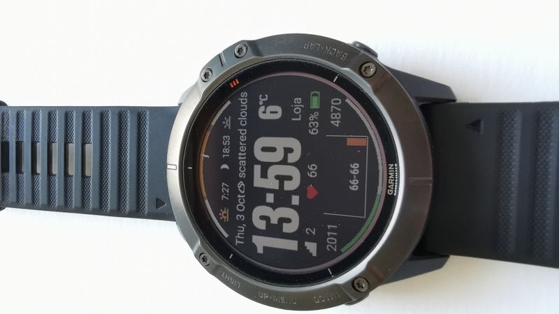 FOTO: Garmin jaunais viedpulkstenis spēku pasmeļas no Saules