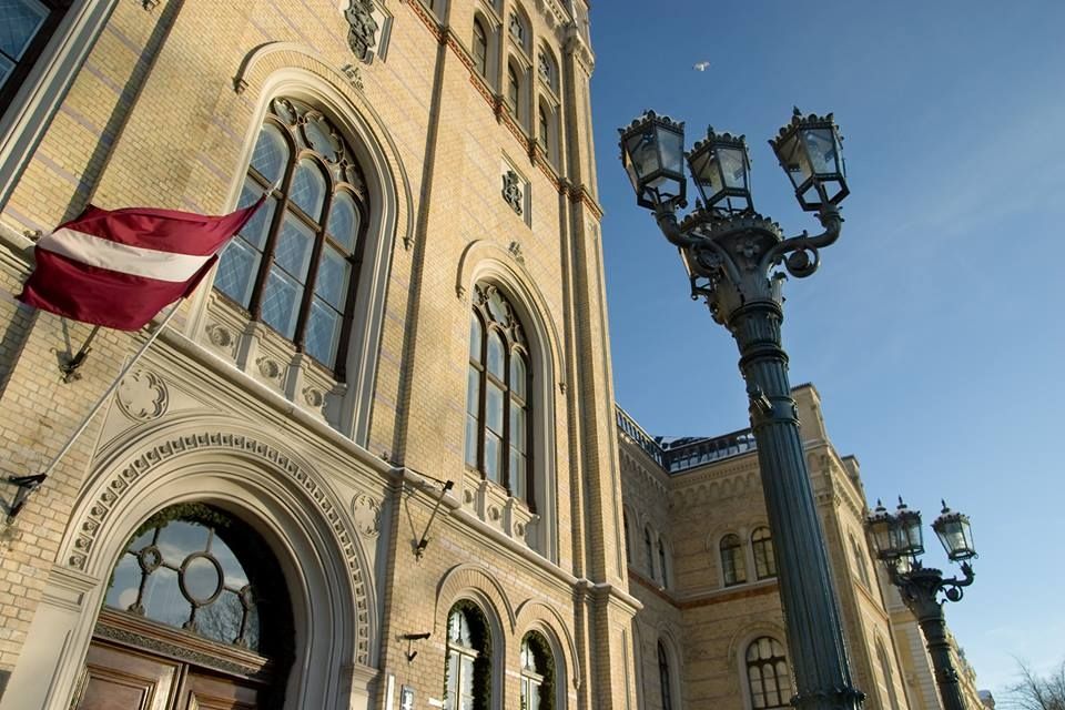 PUBLICITĀTES FOTO