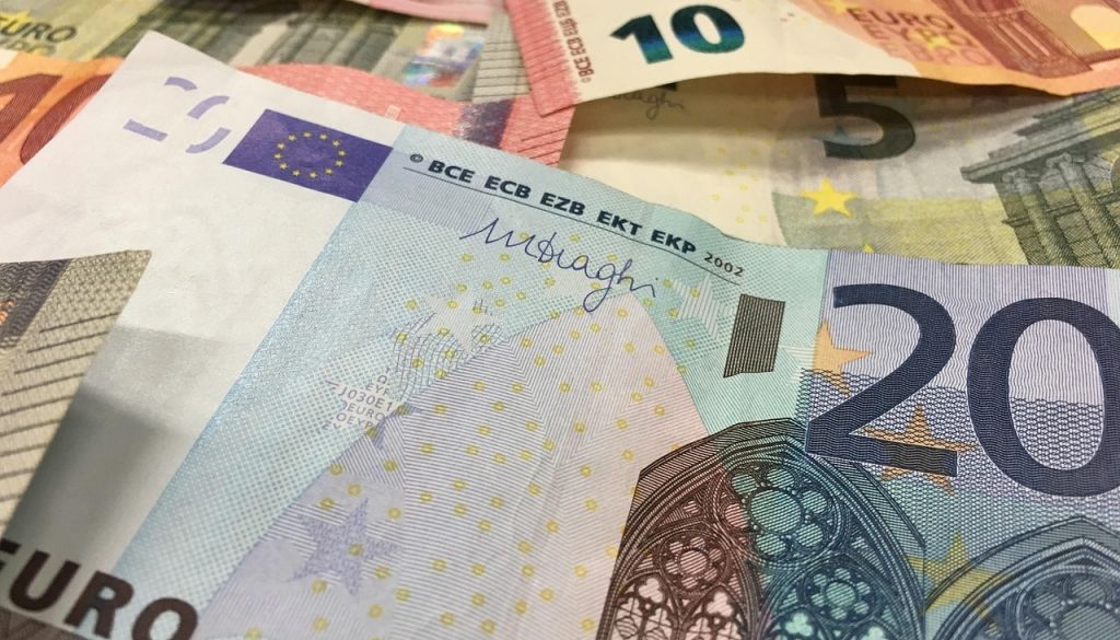 SVF aicina Lietuvu īstenot stingrāku fiskālo politiku un apturēt pensiju 2.līmeņa reformas