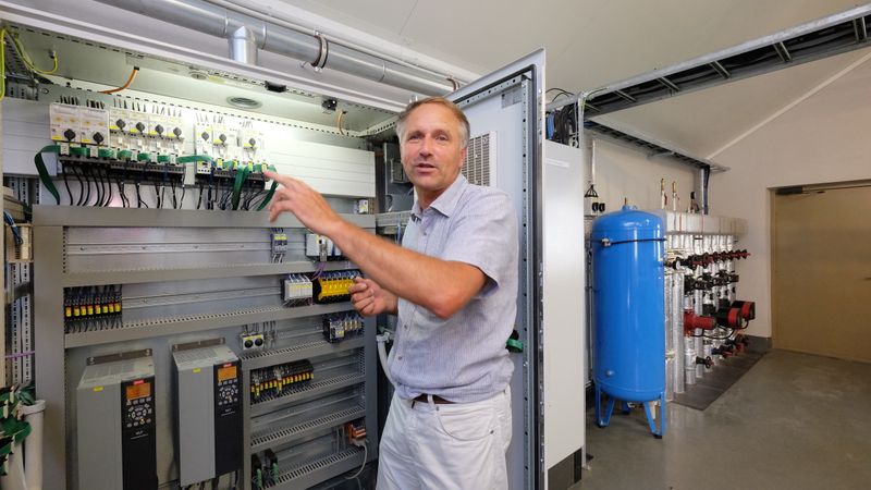 Rēķinām, cik maksā elektrība uz litru alu un govi