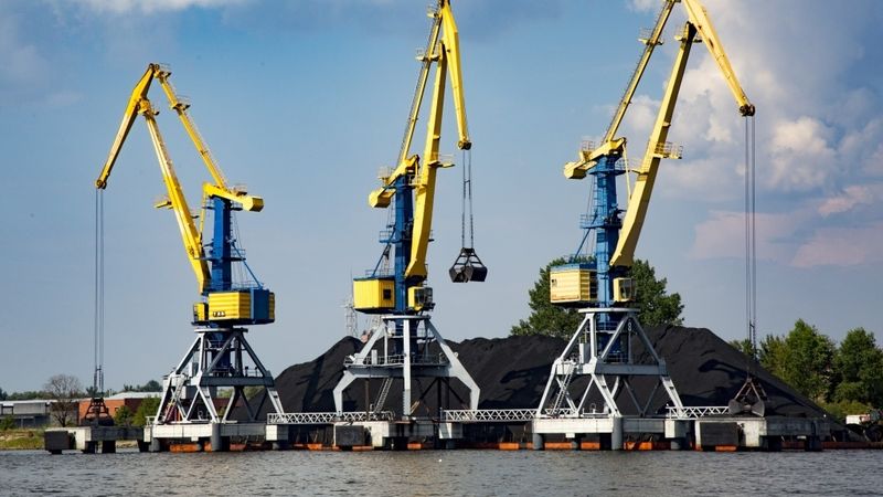 Vairāk nekā puse Rīgas ostas uzņēmumu gadu noslēgs ar kravu apgrozījuma pieaugumu