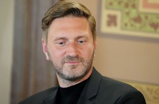 Kultūras nozare turas uz zemi apmaksātu cilvēku entuziasmu