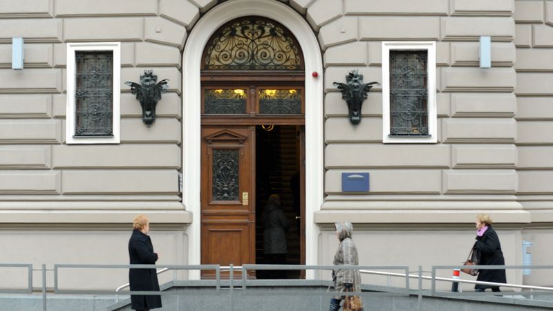 Latvijas Banka piektdaļai darbinieku plāno nodrošināt dzīvības apdrošināšanu ar uzkrājuma veidošanu