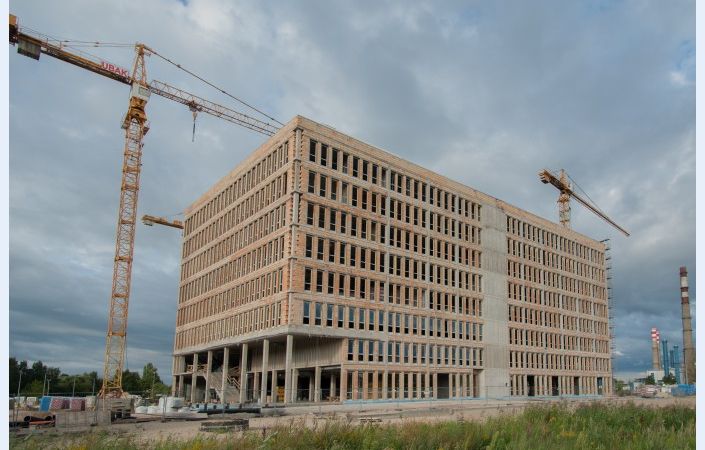 Valsts nomās divreiz dārgāk par vidējo cenu biroju īres tirgū