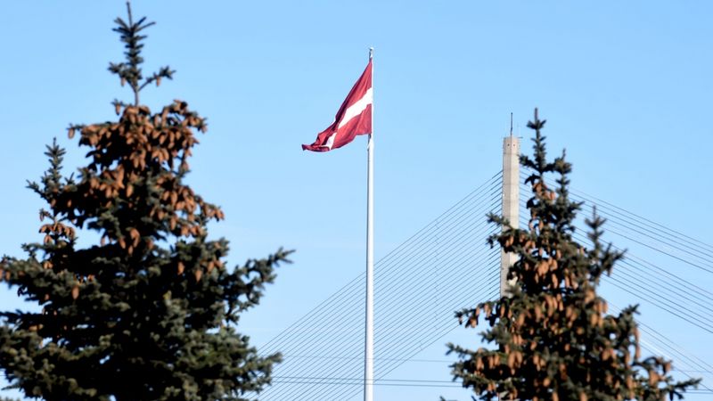 S&P apstiprina Latvijas kredītreitingu A+ līmenī