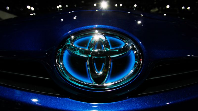 Toyota Motor saglabā pasaulē lielākā autoražotāja titulu