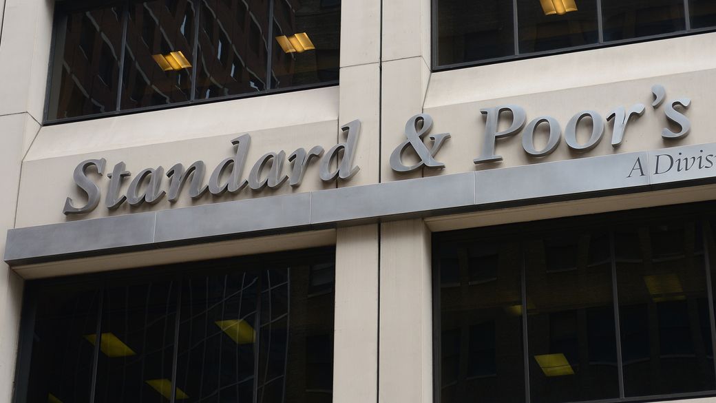 Standard&Poor's hipotekāro obligāciju lietā piekrīt samaksāt 1,37 miljardus dolāru