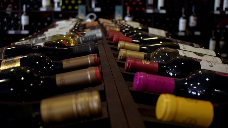Asociācija: Latvijai vajadzētu atteikties no akcīzes celšanas alkoholam 2019. un 2020.gadā