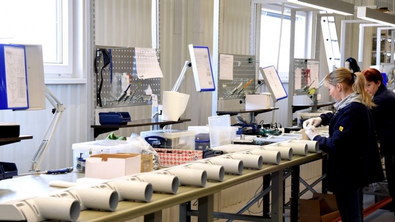 FOTO: LED gaismekļu ražotāja Vizulo ražotne Iecavā