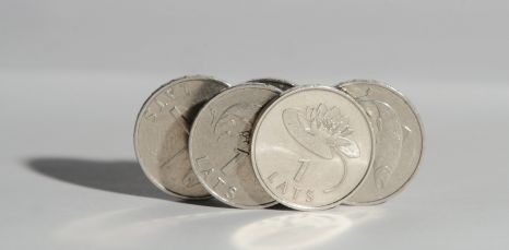 No devalvācijas iegūtu bagātie