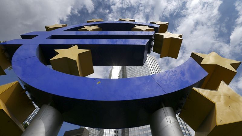 Eiropas Centrālā banka apsver ieviest aktīvu iepirkumu programmu 500 miljardu eiro apmērā
