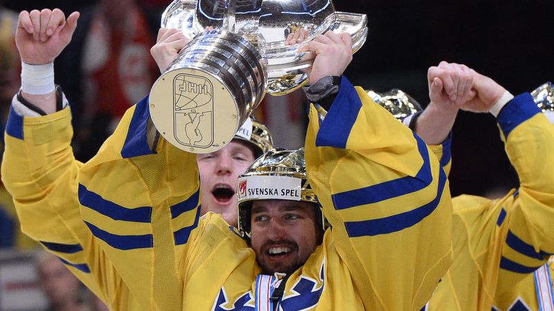Zviedrijas triumfs pasaules hokeja čempionātā - fotogrāfijās
